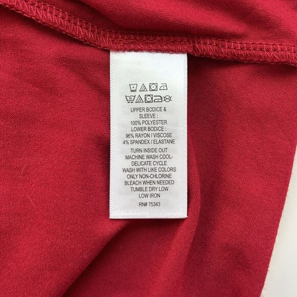 NEW Tahari Red Tunic Top L Semi Sheer Accents Flowy Stretch Versatile Transition - Picture 6 of 8